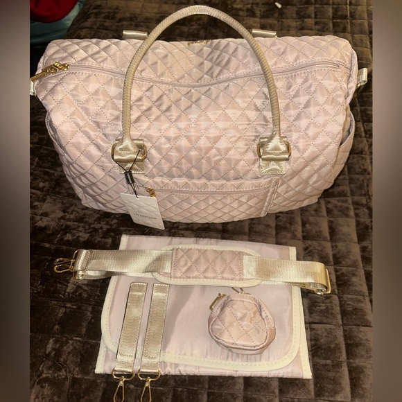 Diaper Bag Tote w/Pacifier Case & Changing Pad.Large Capacity *Brand New w/Tags - Picture 6 of 16